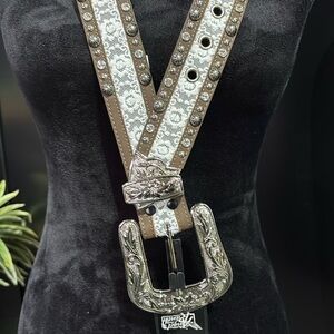 Angel Ranch Western leather,embroidered,studs, rhinestones,removable buckle belt